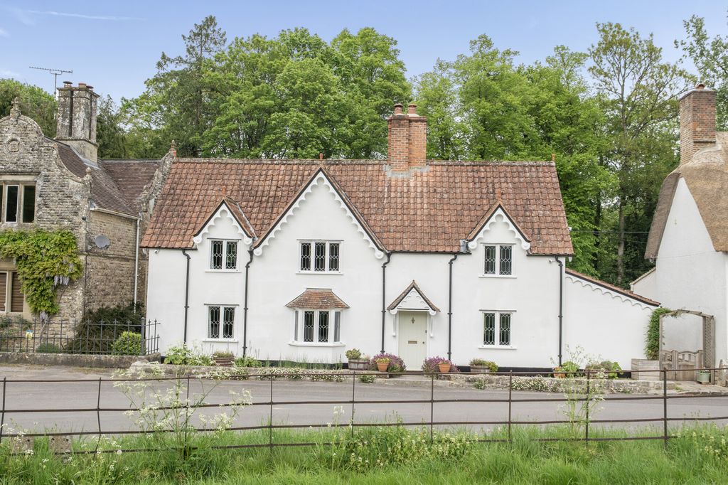 4 bed detached house for saleStockton, Warminster BA12