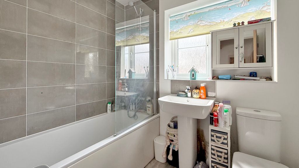 Additional image 10 of 4 bed semi-detached house for saleSwallows Rise, Westbury BA13