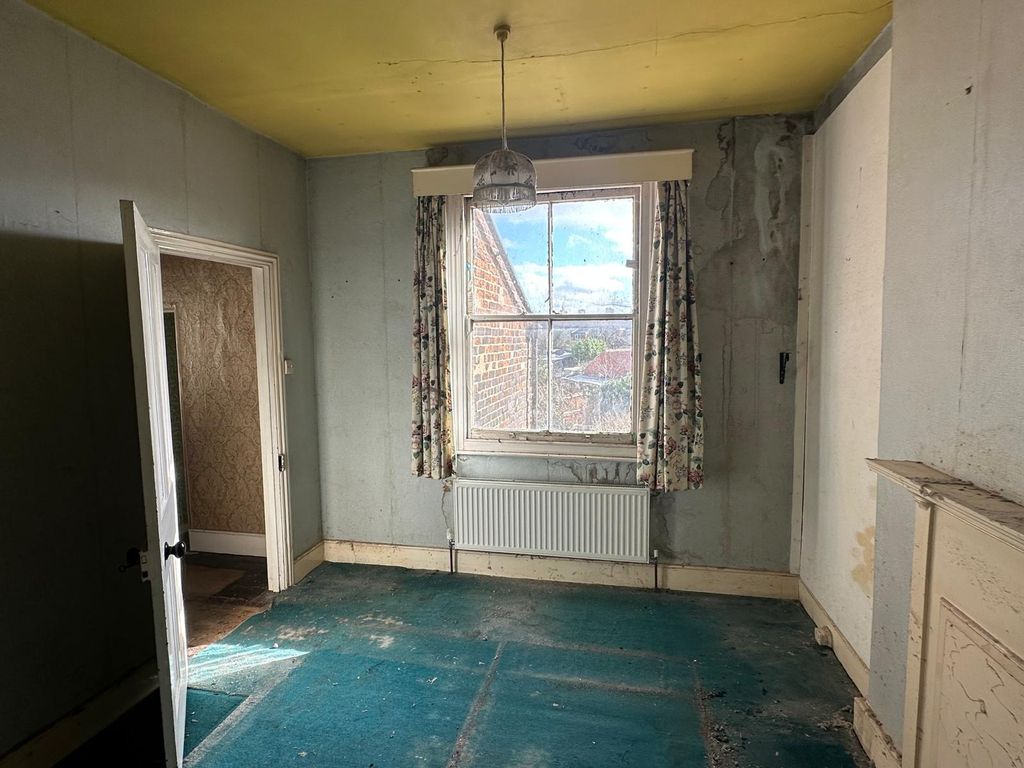 Additional image 3 of 3 bed semi-detached house for saleEastbourne Road, Trowbridge BA14