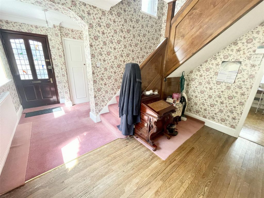 Additional image 5 of 3 bed detached house for saleDowns View Road, Swindon SN3