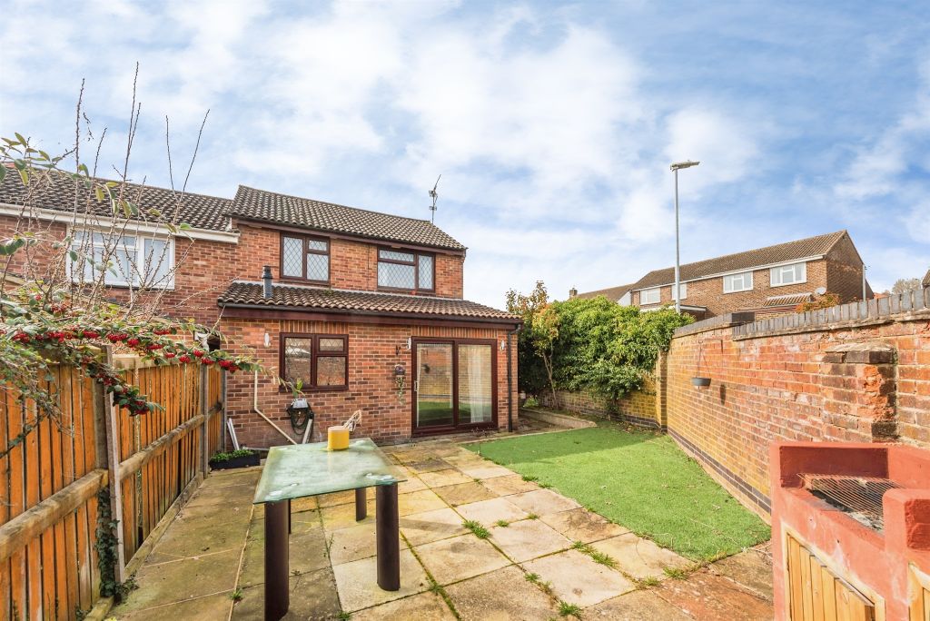Additional image 20 of 4 bed semi-detached house for saleCastlefield Close, Eastleaze, Swindon SN5