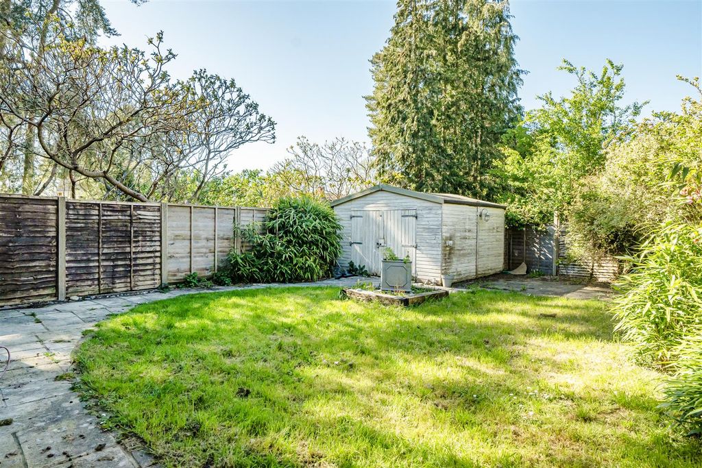 Additional image 18 of 3 bed semi-detached house for saleCricket Field Grove, Crowthorne, Berkshire RG45