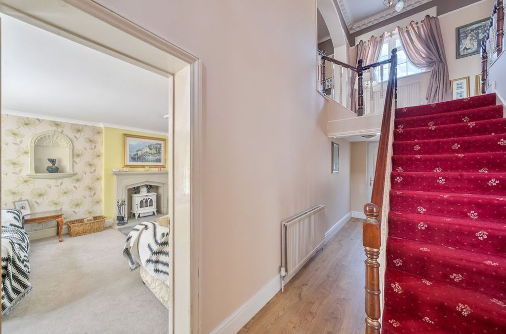 Additional image 12 of 5 bed detached house for saleNew Road, Chiseldon, Swindon SN4