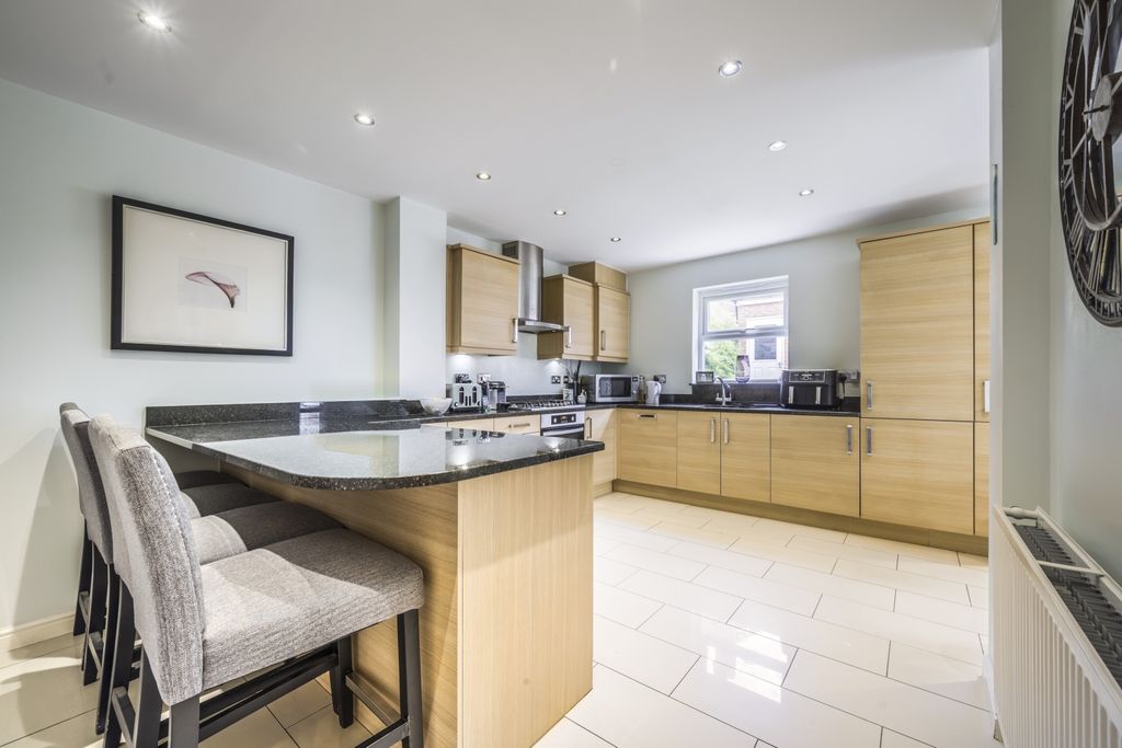 Additional image 3 of 5 bed detached house for saleEast Wichel Way, Swindon SN1