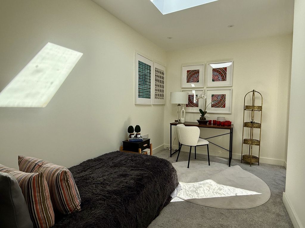 Additional image 11 of 3 bed detached house for saleThe Old Workshop, Lower Boyndon Road, Maidenhead SL6