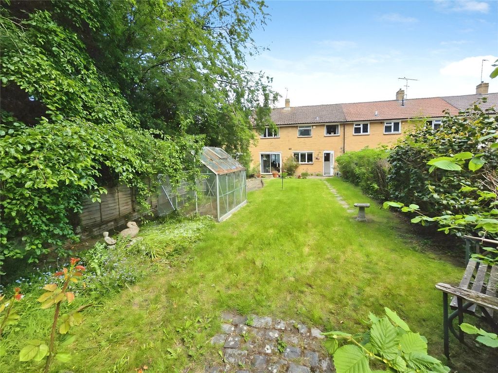 4 bed terraced house for saleFarm Close, Bracknell, Berkshire RG42