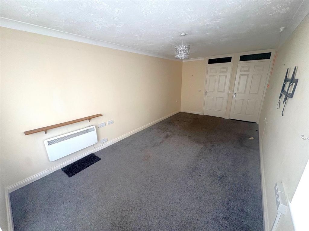 Additional image 5 of 1 bed flat for saleMarlborough Road, Swindon SN3