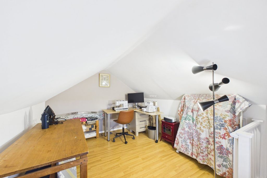 Additional image 14 of 2 bed semi-detached house for saleBranksome Hill Road, College Town, Sandhurst, Berkshire GU47