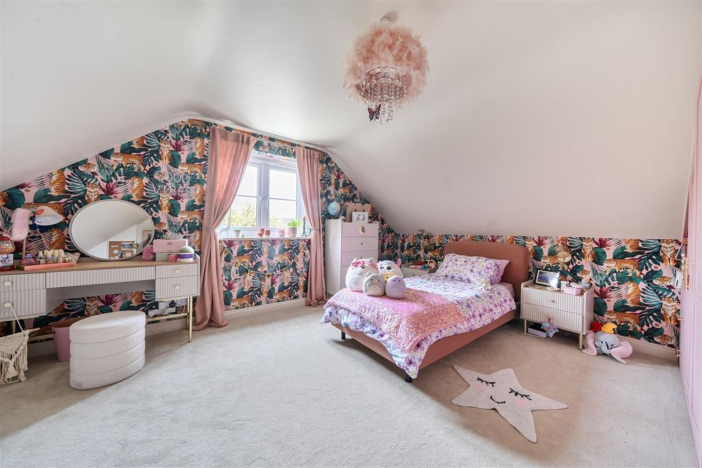 Additional image 18 of 4 bed detached house for saleHigh Street, Sutton Benger, Chippenham SN15