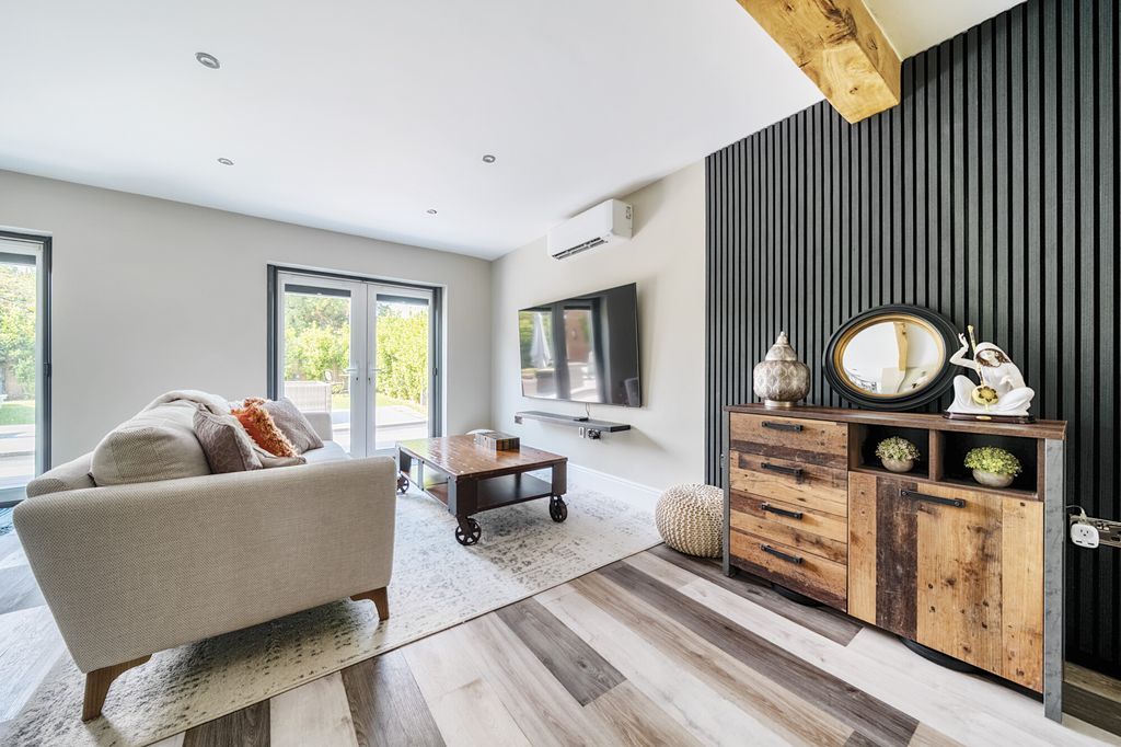 Additional image 4 of 5 bed detached house for saleMelchester Road, Salisbury SP2