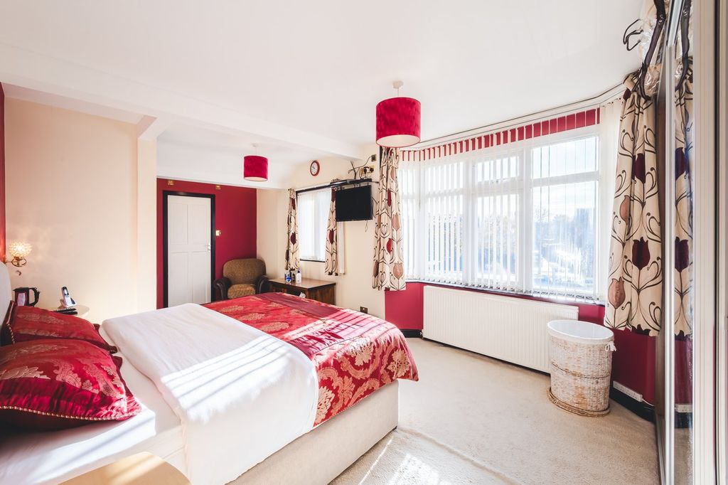 Additional image 14 of 4 bed detached house for saleOxford Road, Swindon SN3