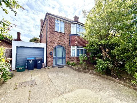 Hook Road, Chessington, Surrey. KT9