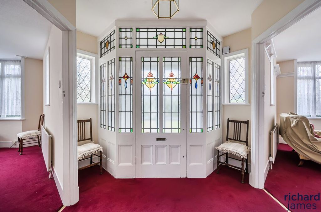 Additional image 5 of 3 bed detached house for saleMarlborough Road, Swindon SN3