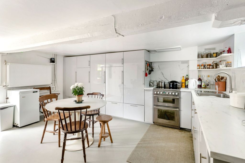 Additional image 5 of 3 bed semi-detached house for saleSherston, Wiltshire SN16