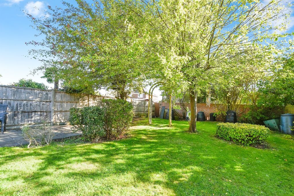 Additional image 13 of 2 bed semi-detached bungalow for saleUpham Road, Swindon SN3