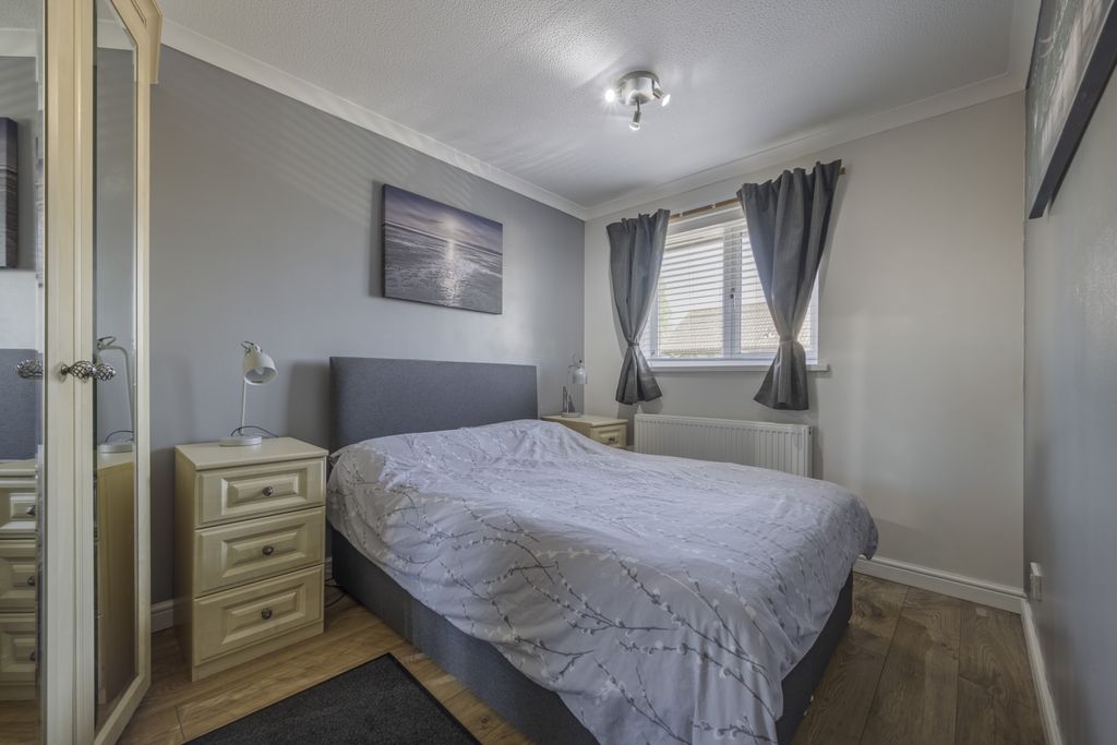 Additional image 7 of 3 bed semi-detached house for saleOlive Grove, Swindon SN25