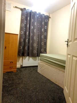 King Johns Road, Bristol BS15, Room to rent