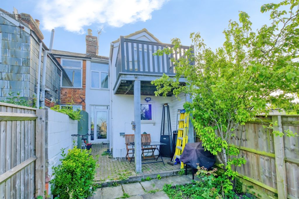 Additional image 17 of 3 bed semi-detached house for saleFowlers Road, Salisbury SP1