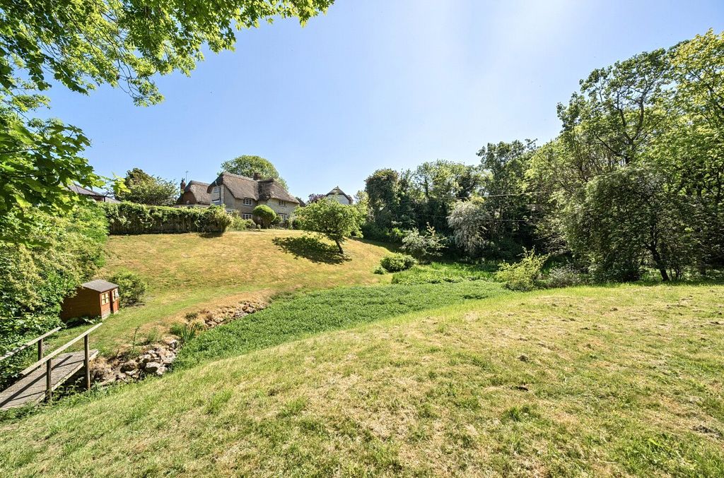 6 bed detached house for saleCues Lane, Bishopstone SN6