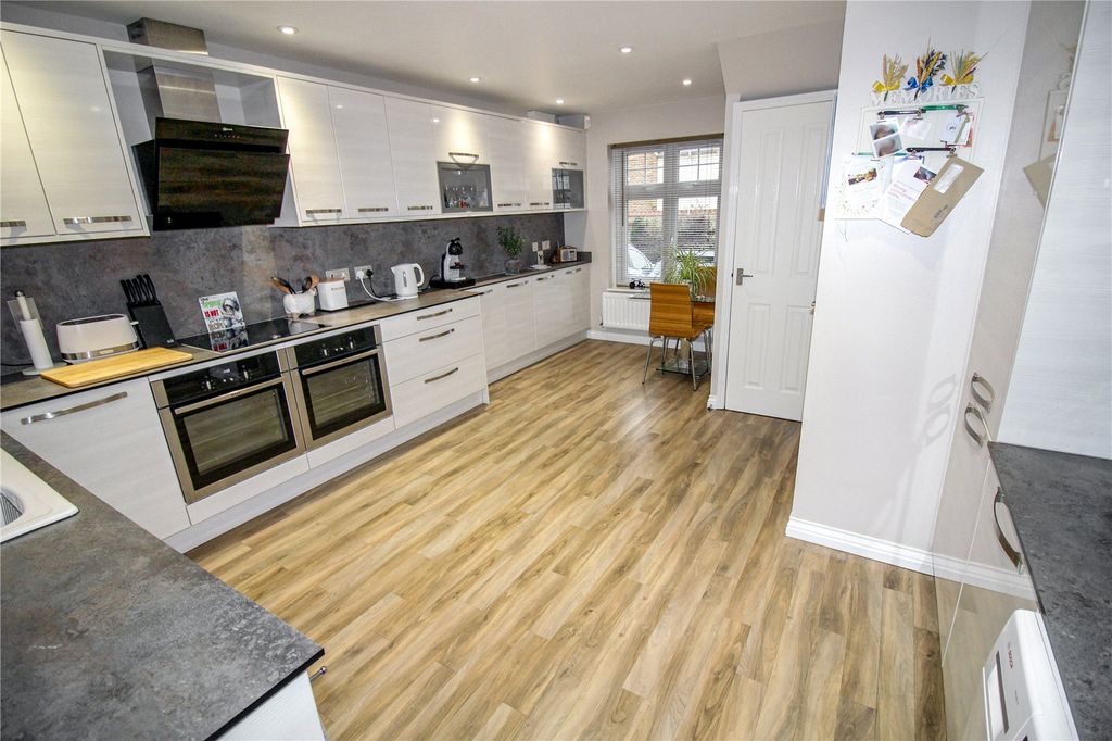 Additional image 2 of 4 bed detached house for saleGarson Road, Swindon, Wiltshire SN25