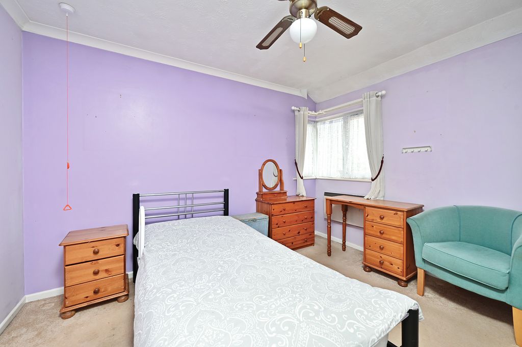 Additional image 5 of 2 bed flat for saleBroom Way, Blackwater, Camberley GU17