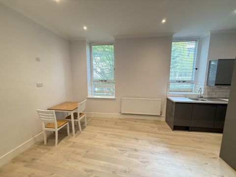 Albert Street, Nottingham NG1, Studio to rent