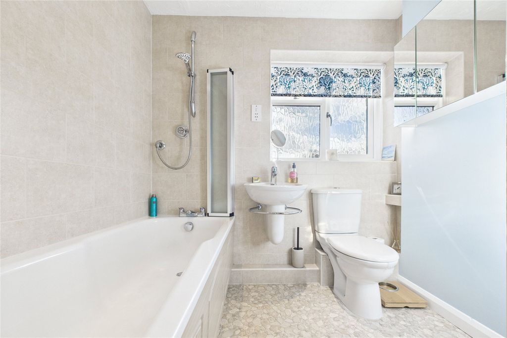 Additional image 12 of 4 bed detached house for saleBlake Close, Crowthorne, Berkshire RG45