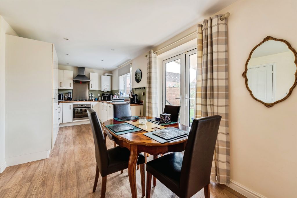 Additional image 6 of 5 bed detached house for salePolesdon Avenue, Coate, Swindon SN3