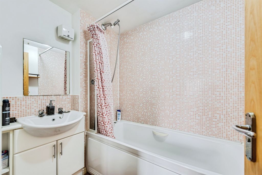 Additional image 6 of 1 bed maisonette for saleHavisham Drive, Swindon SN25