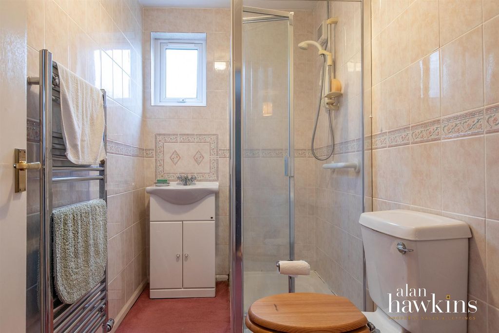 Additional image 10 of 3 bed detached bungalow for saleLongleaze, Royal Wootton Bassett SN4