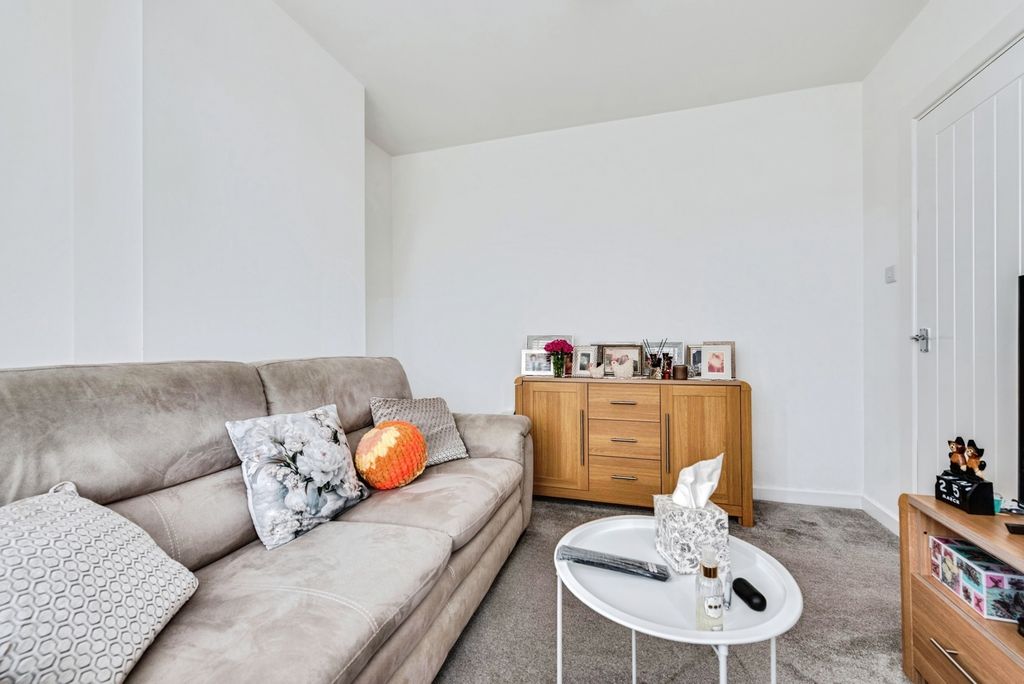 Additional image 3 of 2 bed terraced house for saleSurrey Road, Swindon, Wiltshire SN2