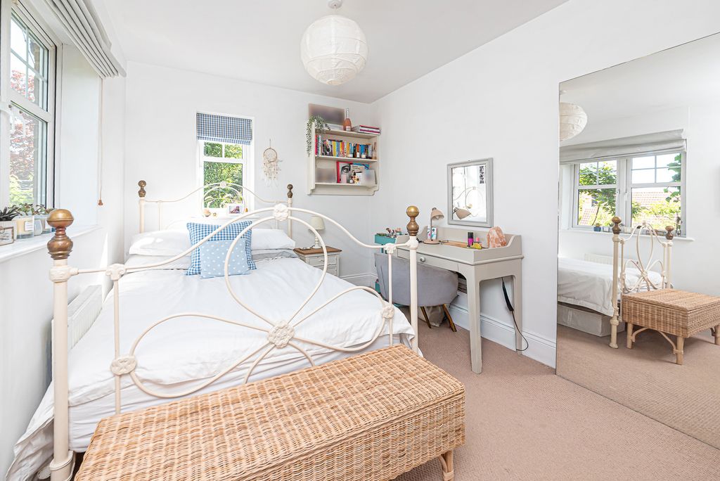 Additional image 11 of 4 bed detached house for saleThe Limes, Haley Green, Bracknell, Berks RG42