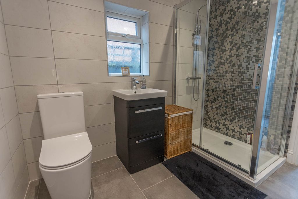 Additional image 11 of 3 bed detached house for saleMansfield Place, Ascot, Berkshire SL5