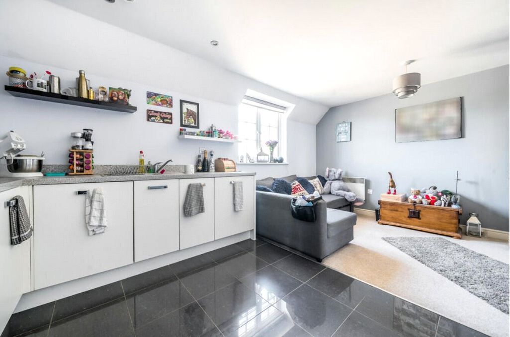 Additional image 7 of 2 bed flat for saleFlycatcher Keep, Bracknell, Berkshire RG12