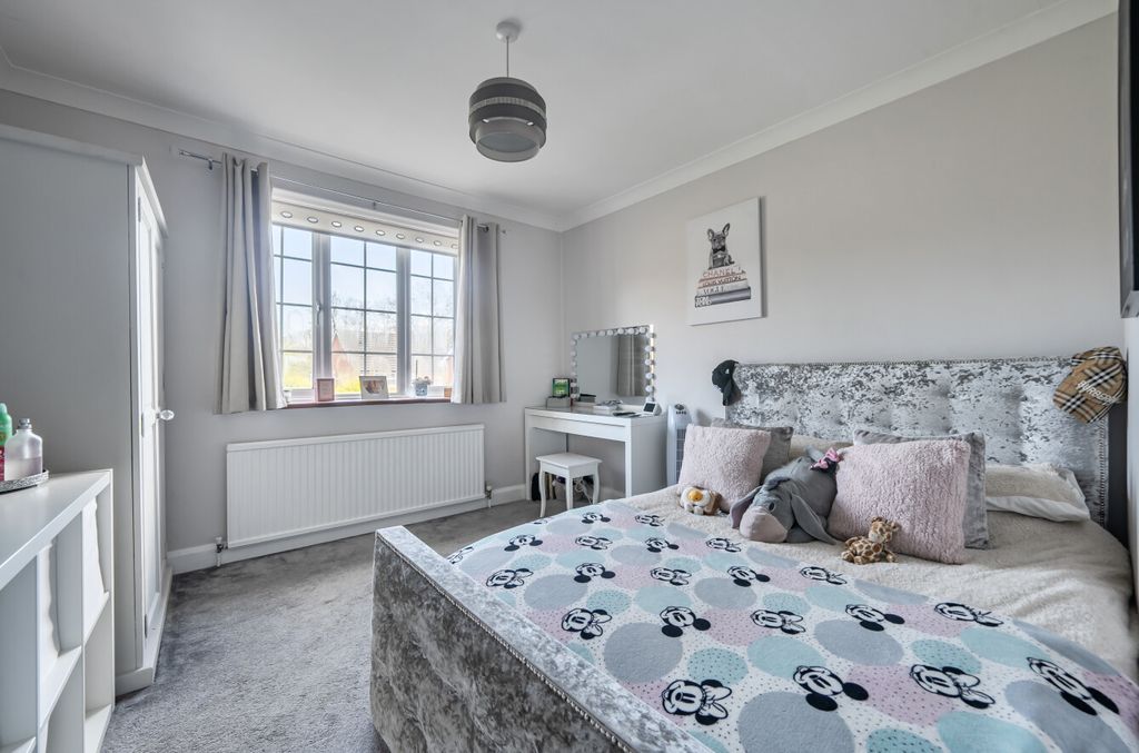 Additional image 21 of 4 bed detached house for saleJigs Lane South, Warfield, Bracknell RG42