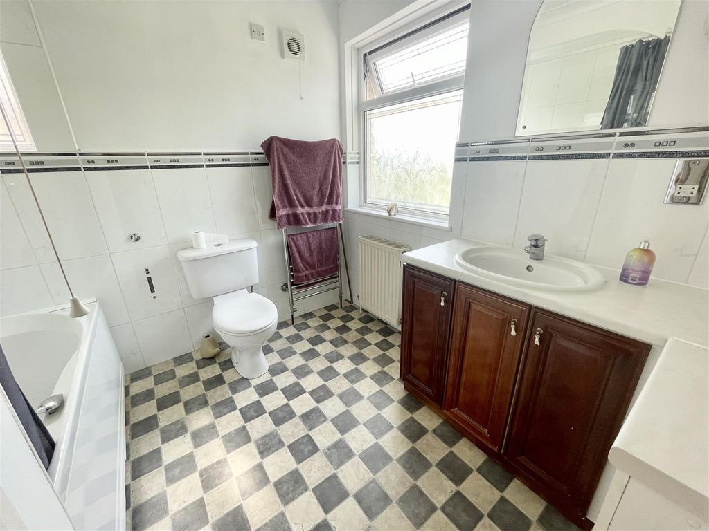Additional image 14 of 3 bed detached house for saleDowns View Road, Swindon SN3