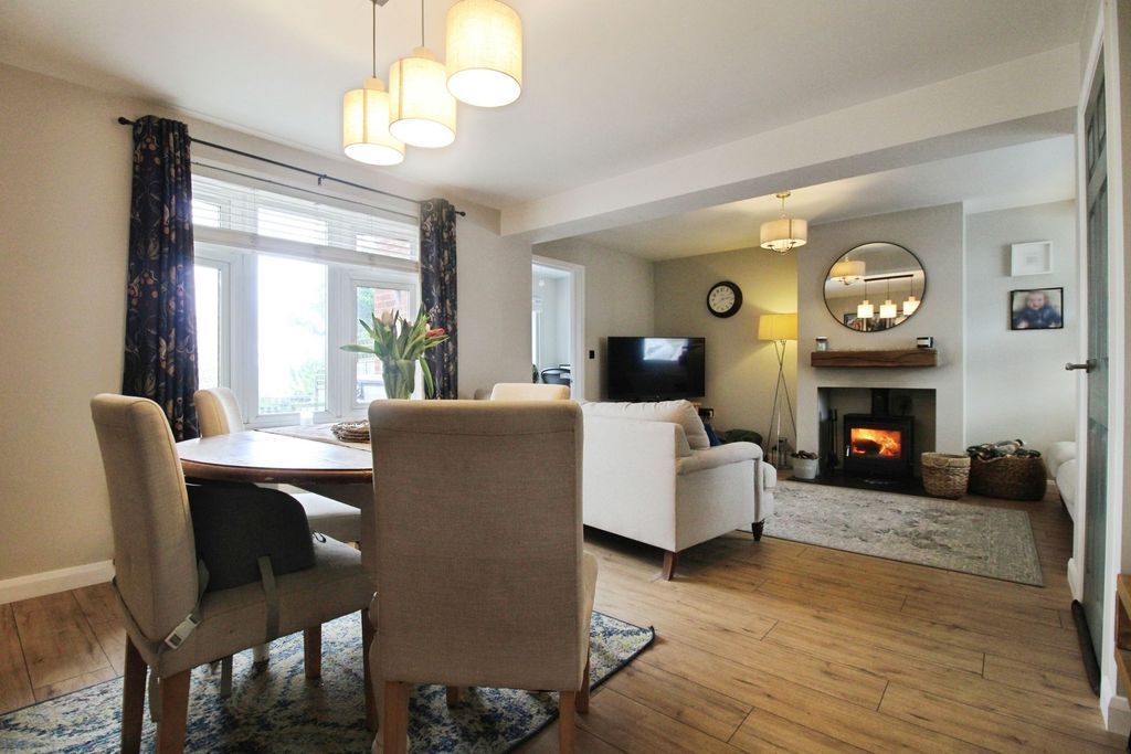 Additional image 2 of 3 bed semi-detached house for saleThe Dormers, Highworth SN6