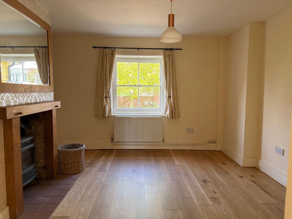 3 bed cottage for saleThe Common, Winterslow SP5 photo 3