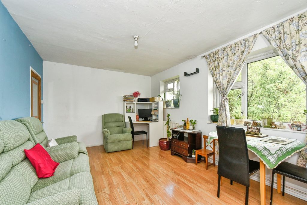 Additional image 4 of 2 bed flat for saleSomerville Road, Swindon SN3