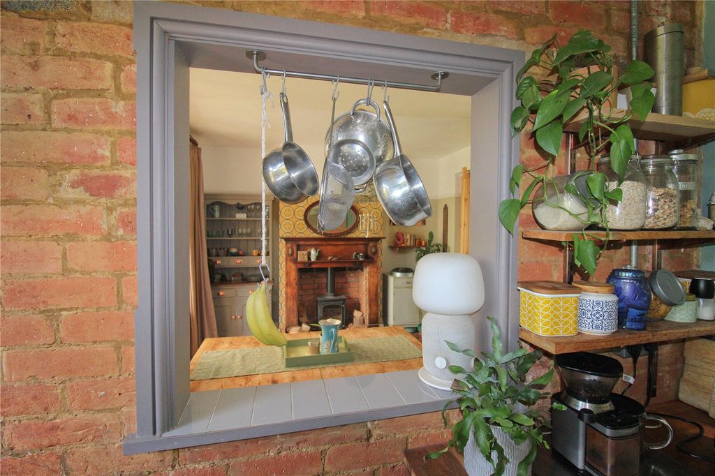 Additional image 21 of 4 bed semi-detached house for saleClarendon Avenue, Trowbridge BA14