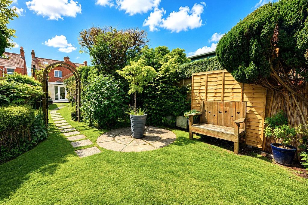 Additional image 4 of 3 bed semi-detached house for saleStation Road, Westbury BA13