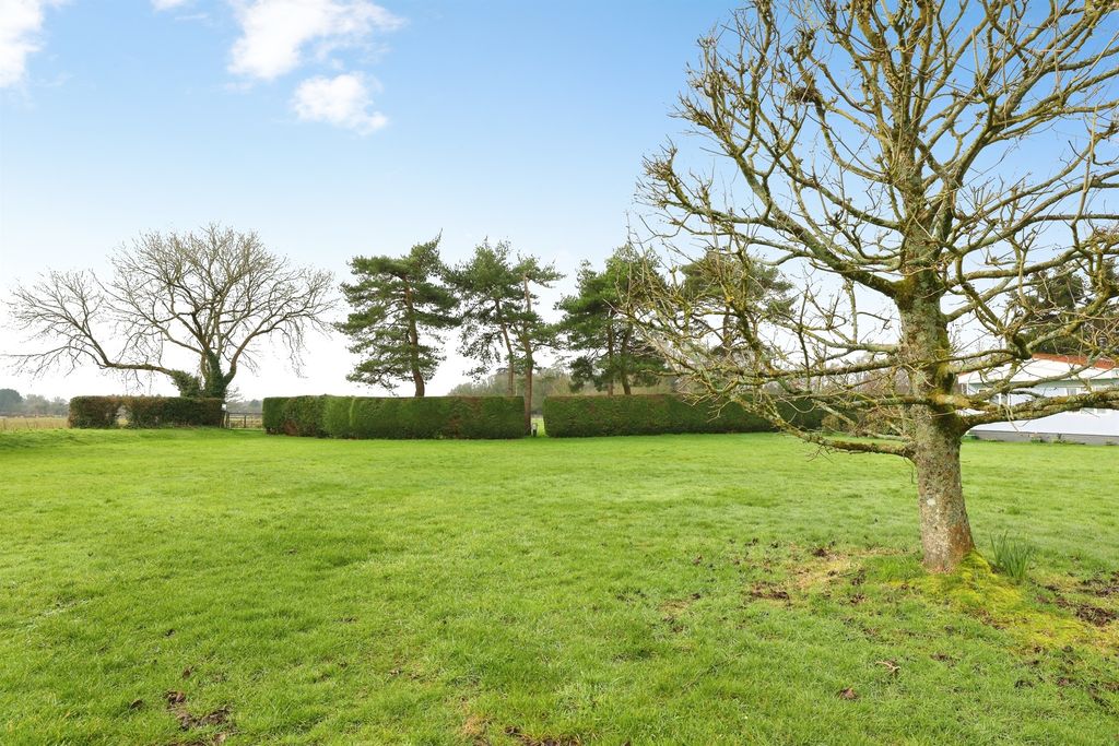 Additional image 10 of 2 bed mobile/park home for saleHillview Park Home Estate, Oare, Marlborough SN8