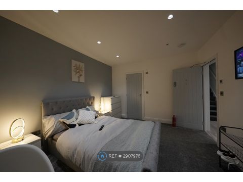 Gosbrook Road, Caversham, Reading RG4, Room to rent
