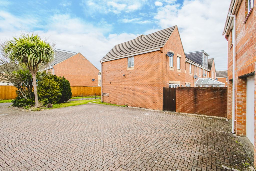 Additional image 16 of 3 bed end terrace house for saleWinton Road, Swindon, Wiltshire SN3