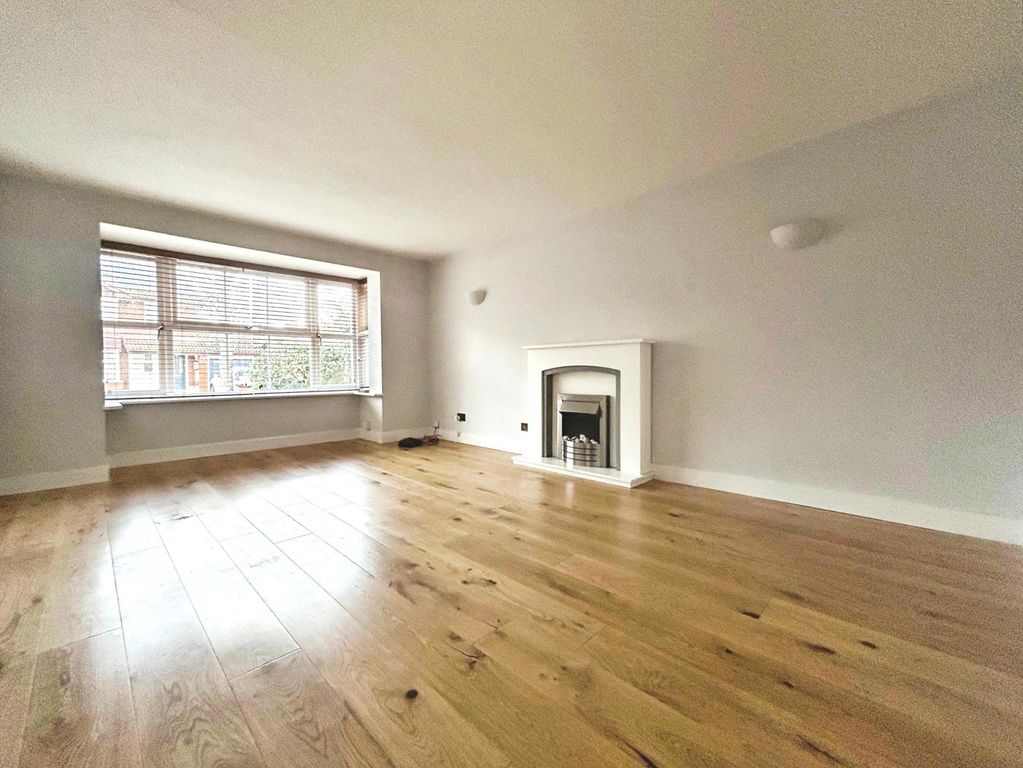 Additional image 4 of 4 bed detached house for saleHale End, Bracknell, Berkshire RG12