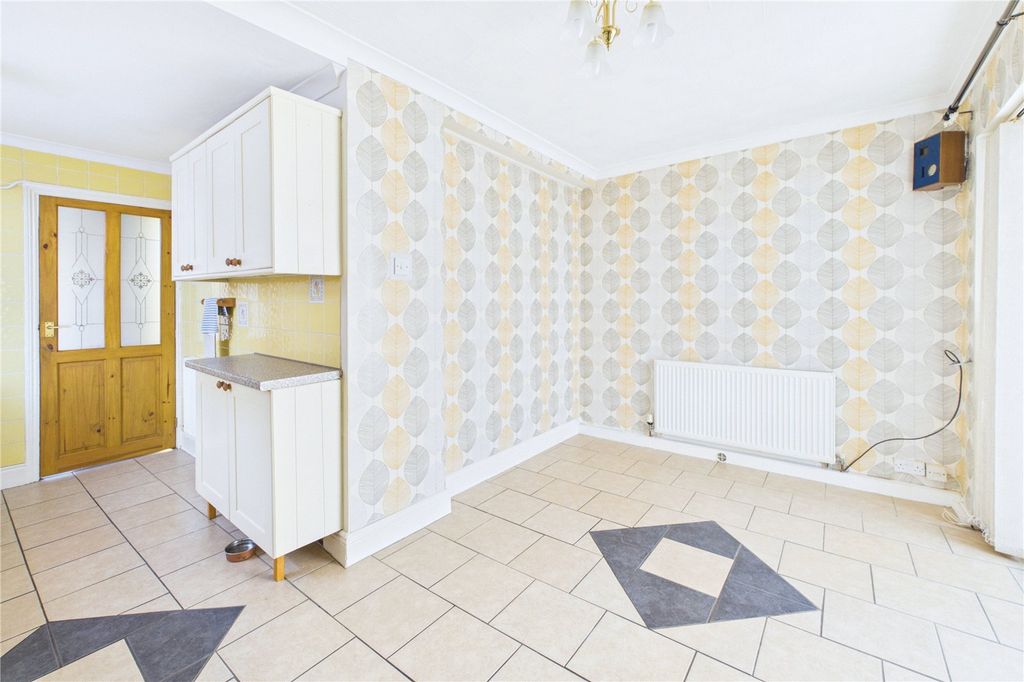 Additional image 7 of 3 bed semi-detached house for saleCricklade Road, Upper Stratton, Swindon SN2