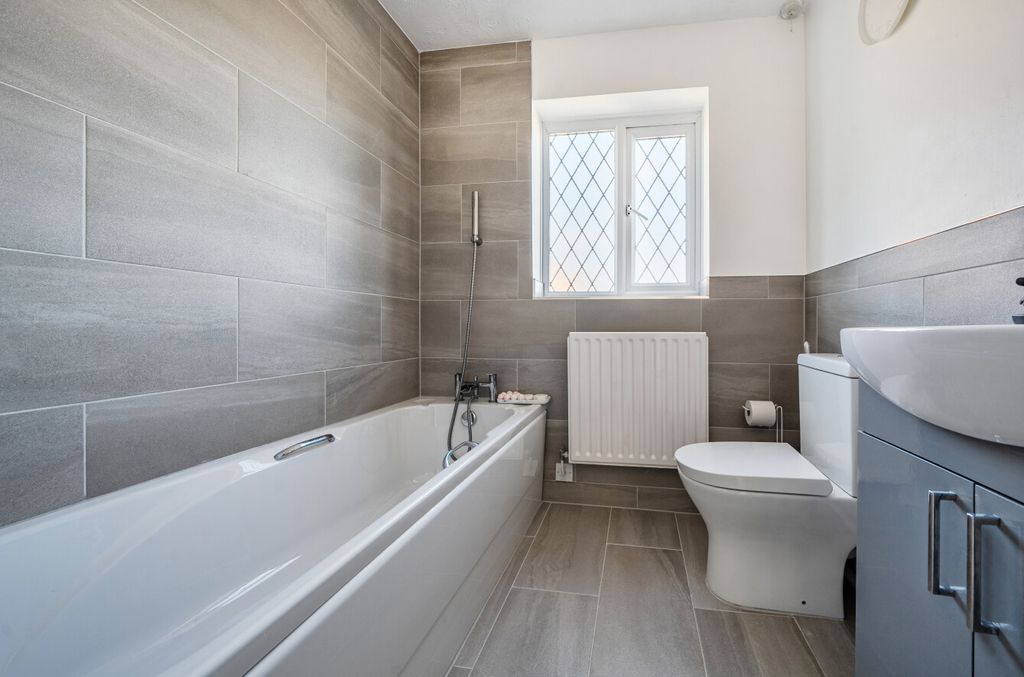 Additional image 14 of 3 bed link detached house for saleWinchcombe Close, The Prinnels, Swindon SN5