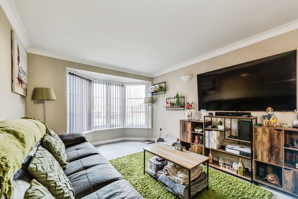 Additional image 4 of 2 bed flat for saleChopin Mews, Swindon, Wiltshire SN25