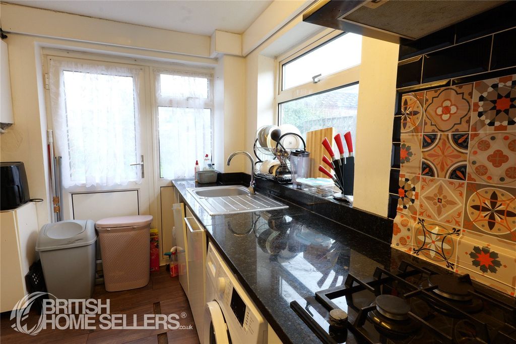 Additional image 3 of 3 bed semi-detached house for saleHewitt Close, Swindon, Wiltshire SN3