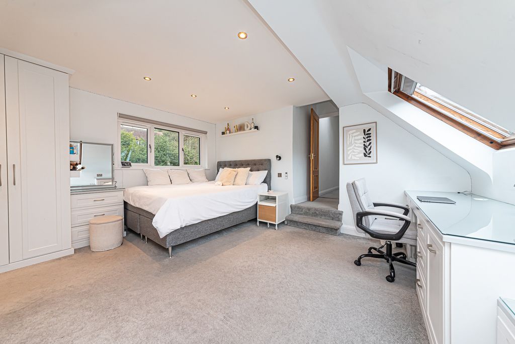 Additional image 16 of 5 bed detached house for saleWalton Drive, Ascot SL5